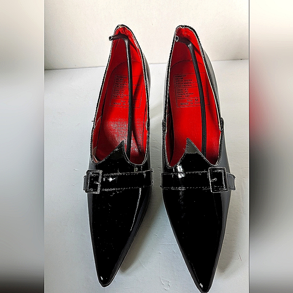 Black Witch Shoes Pointy w/ Buckle Sz 7-8  Witchy Costume Shoe